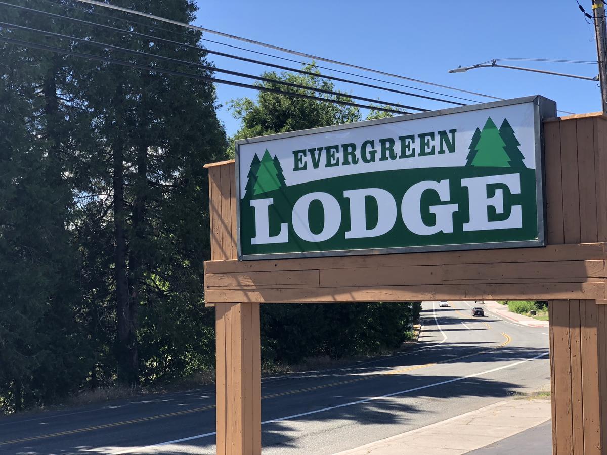 Evergreen Lodge Mount Shasta Exterior photo